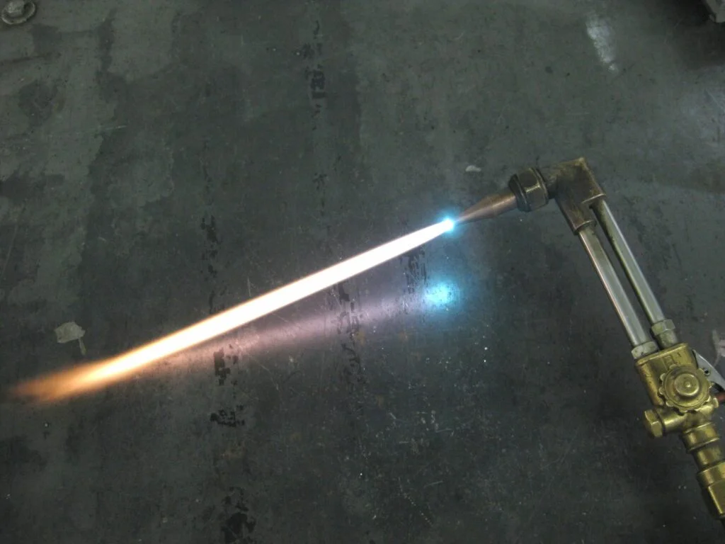 Comparing Propane vs. Acetylene for Cutting Metal